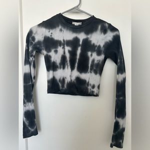 FULL TILT Tie Dye Womens Black Crop Baby Tee in size Small